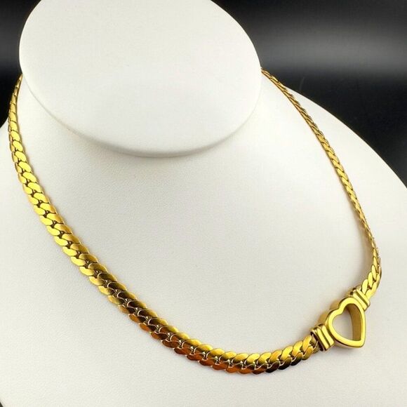 Vintage Gold Plated Open Heart Metal Chain Necklace - Picture 2 of 6